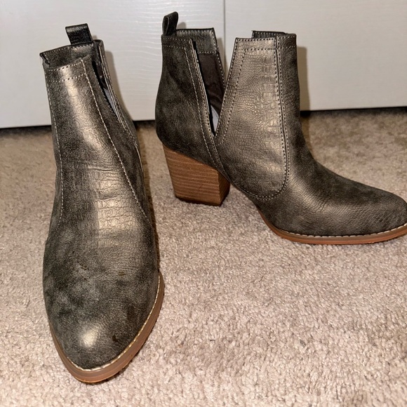 Not Rated Gray Booties - Picture 3 of 6